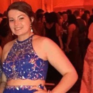 Meet your Posher, Elise